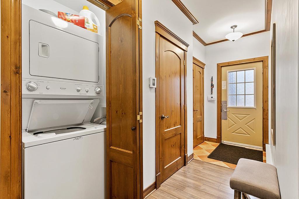 Le Manoir 106-5 By Escapades Tremblant Apartment Mont-Tremblant Bagian luar foto